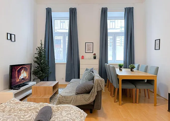 Wonderful 2-Bedroom Apartment For 8 Near Hauptbahnhof Appartamento *