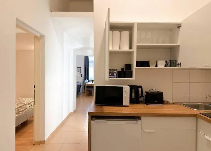 Wonderful 2 Bedrooms Flat Near To Hauptbahnhof